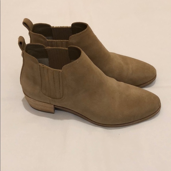 Michael Kors Shaw Flat Booties Size 8 - Picture 3 of 8